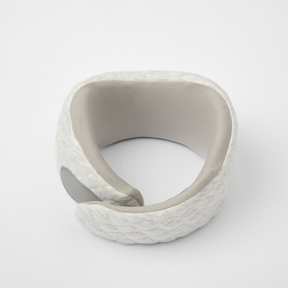 The Groove® Go Pain Relief Travel Pillow - Image 5